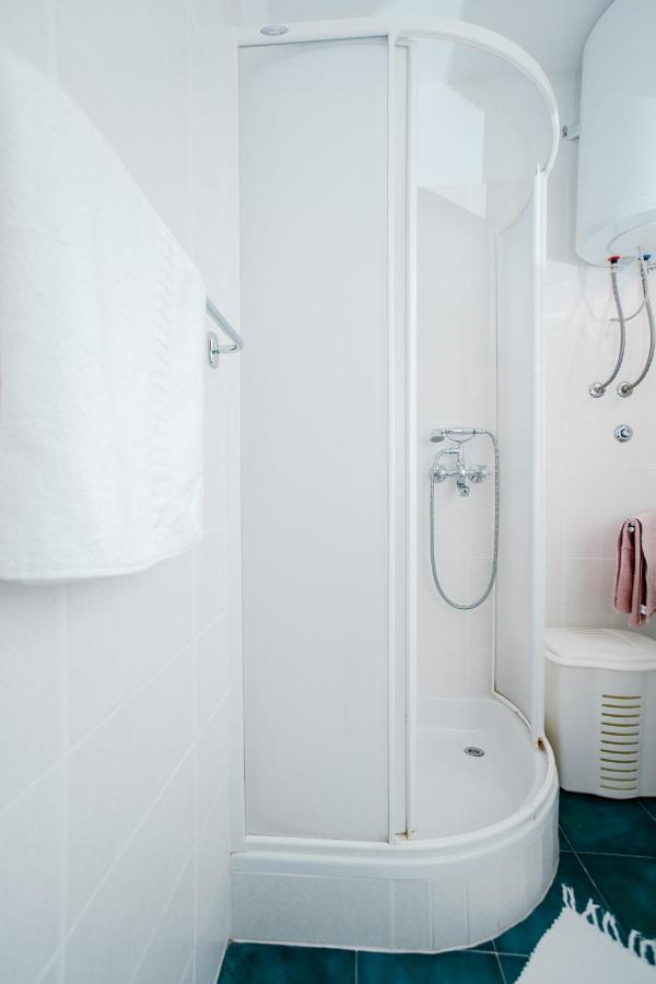 Apartman Uz More Вис Экстерьер фото